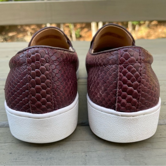 Vionic Midi Snake in Merlot Slip-On Sneaker shoes size 8 - Picture 9 of 15